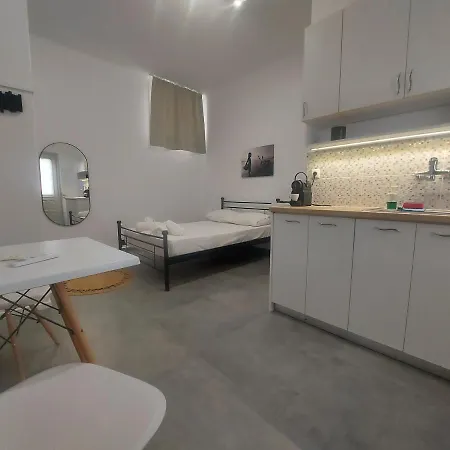 Anemela Basic * Naxos City