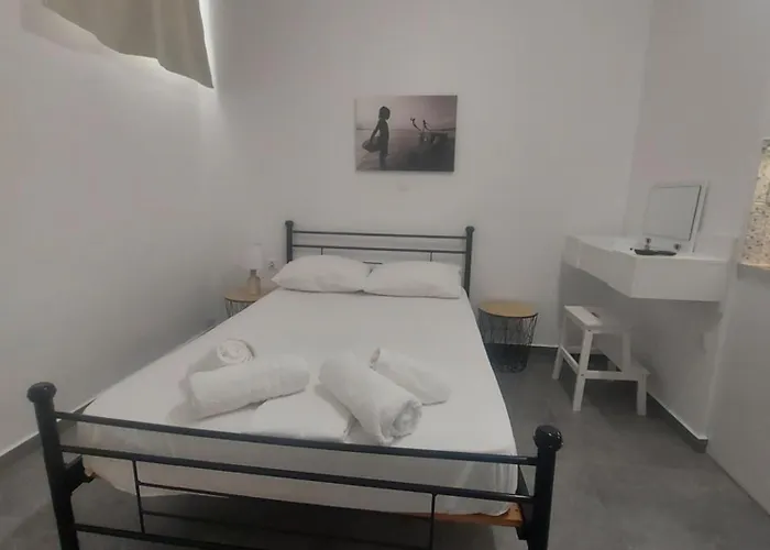 Anemela Basic Daire Naxos City