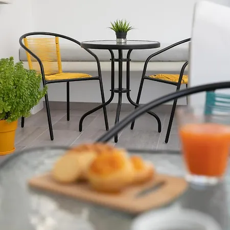 Anemela Basic Lejlighed *